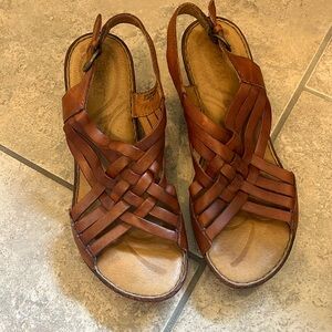 Born Carrine size 9 Brown Leather
Heeled Sandals